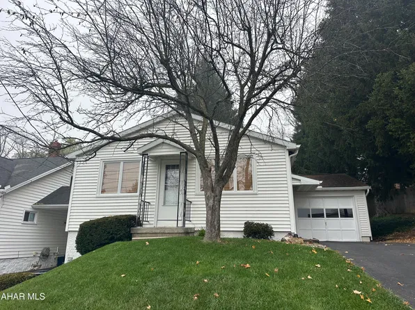 544 52nd St, Altoona, PA 16602
