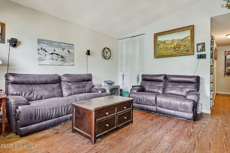 4th image of 3342 McDonald Avenue
