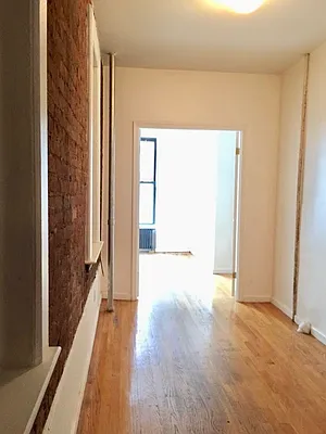 Rented by Warren T Real Estate Corp. | media 21