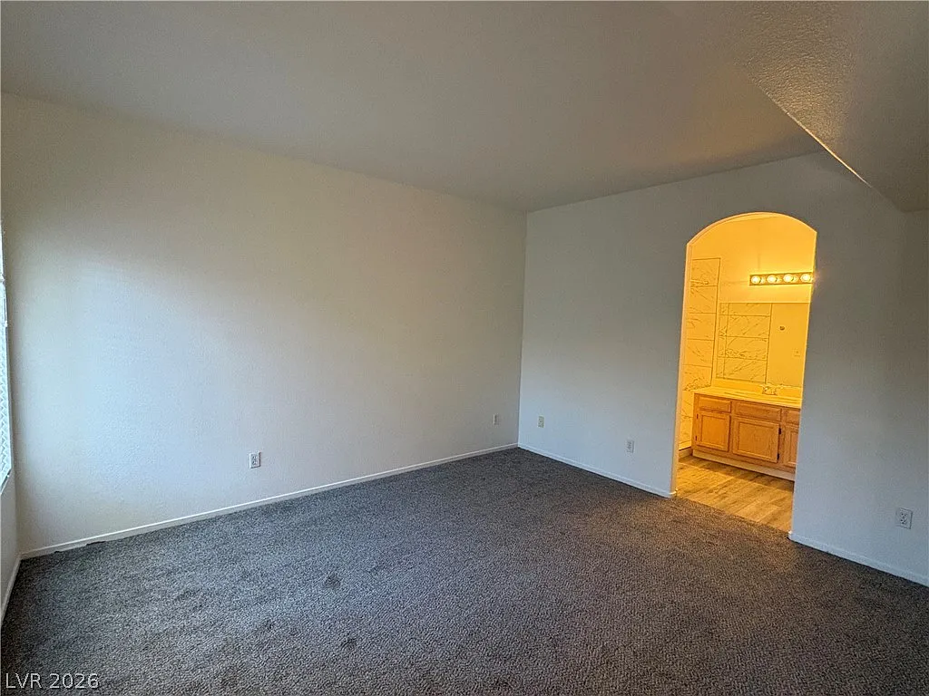 1 bed, 1.0 bath, 853 sqft, $1,250 — Photo 4