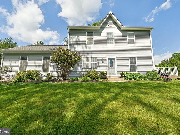3rd image of 2917 Greenhill Ct