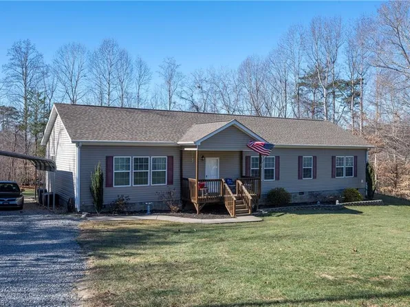 1015 Dixie Ln, East Bend, NC 27018