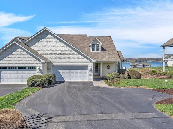 50 Brook Dr, Union Hall, VA 24176