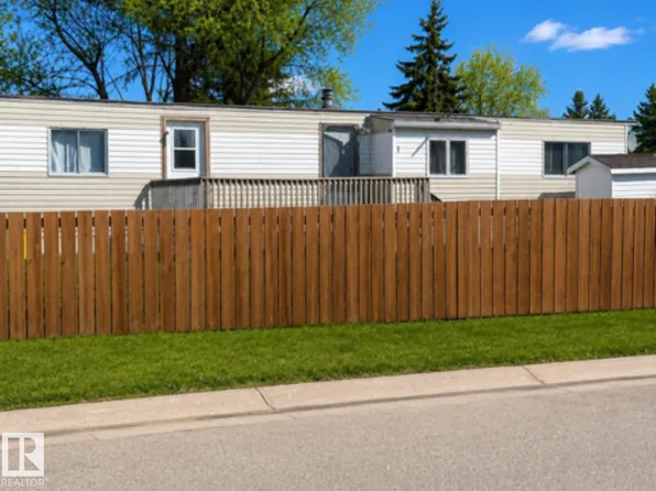 5612 53rd Ave #1, Cold Lake, AB T9M 1C9