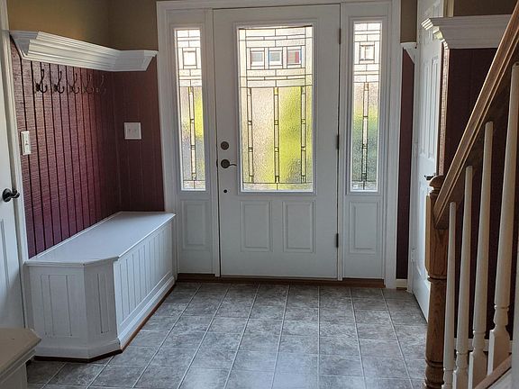 2nd image of 512 Waters Cove Ct