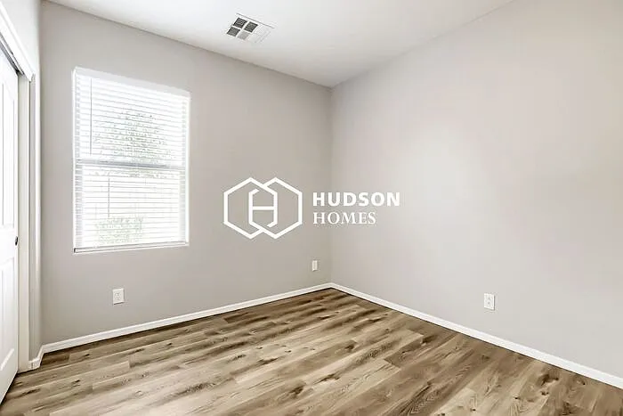 8984 W Bremen St — Photo 22