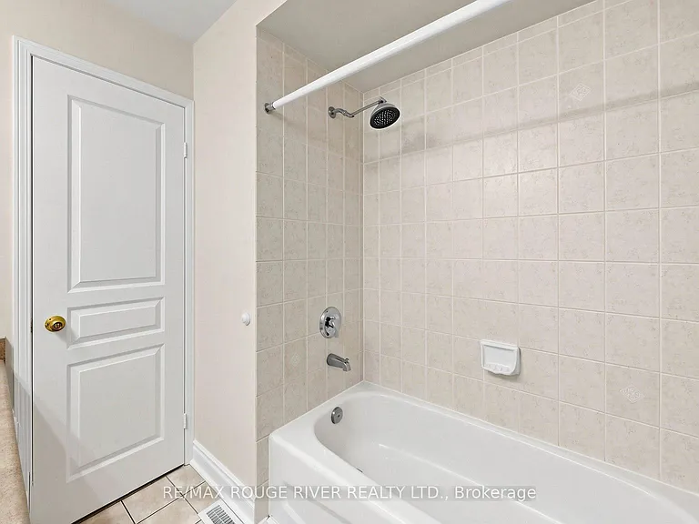 66 Telegraph Dr — Photo 32