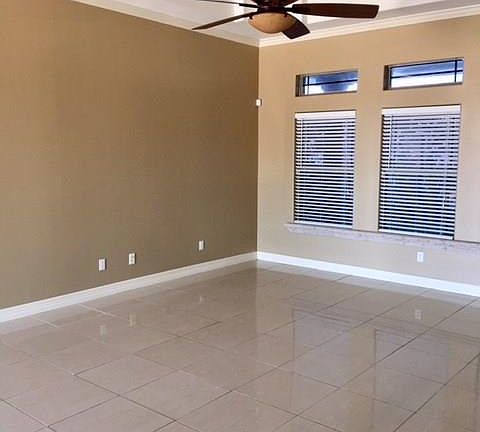 4th image of 1610 Oakridge