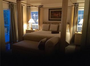 10301 Falcon Crest Dr, Lowell, AR 72745