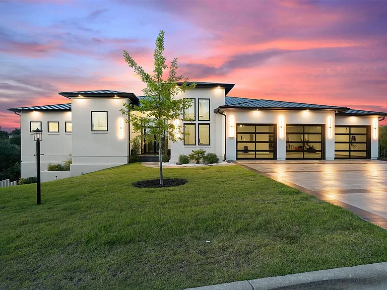 235 Canyon Turn Trl — Photo 2