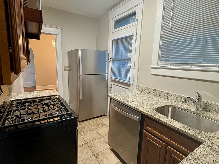 1115 Ray Ave — Photo 13