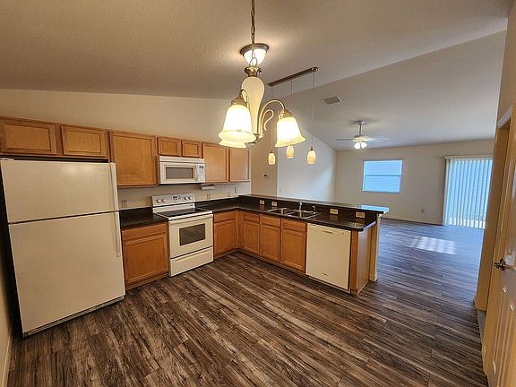 5th image of 3739 Viscaya Ct