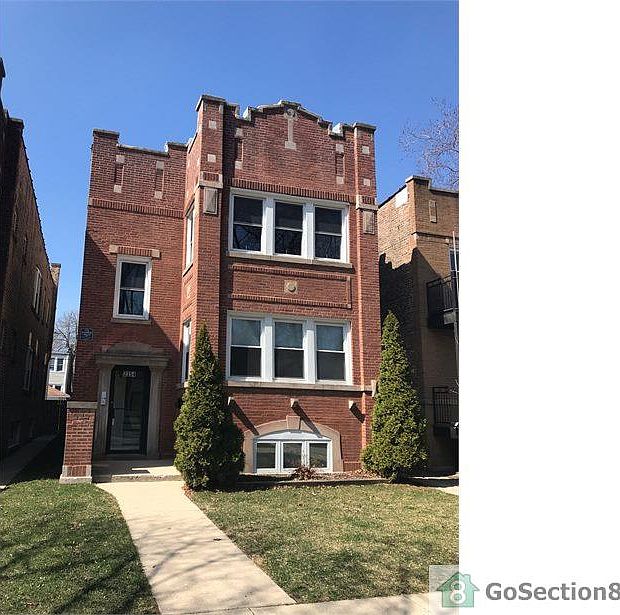 1st image of 3354 N Hamlin Ave #2