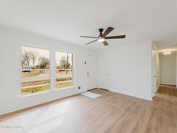 4th image of 205 Scottsdale Blvd