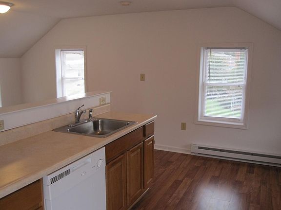 4th image of 1 Cherry St Floor 2