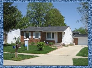610 Covington St, South Lyon, MI 48178