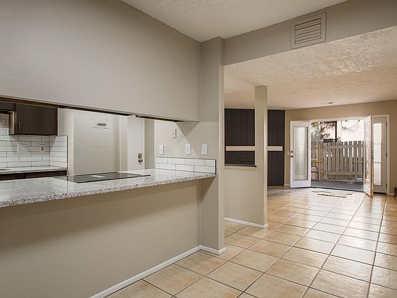 2nd image of 3825 Montgomery Blvd NE APT 107