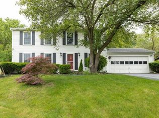 33 Black Mallard Cir, Fairport, NY 14450