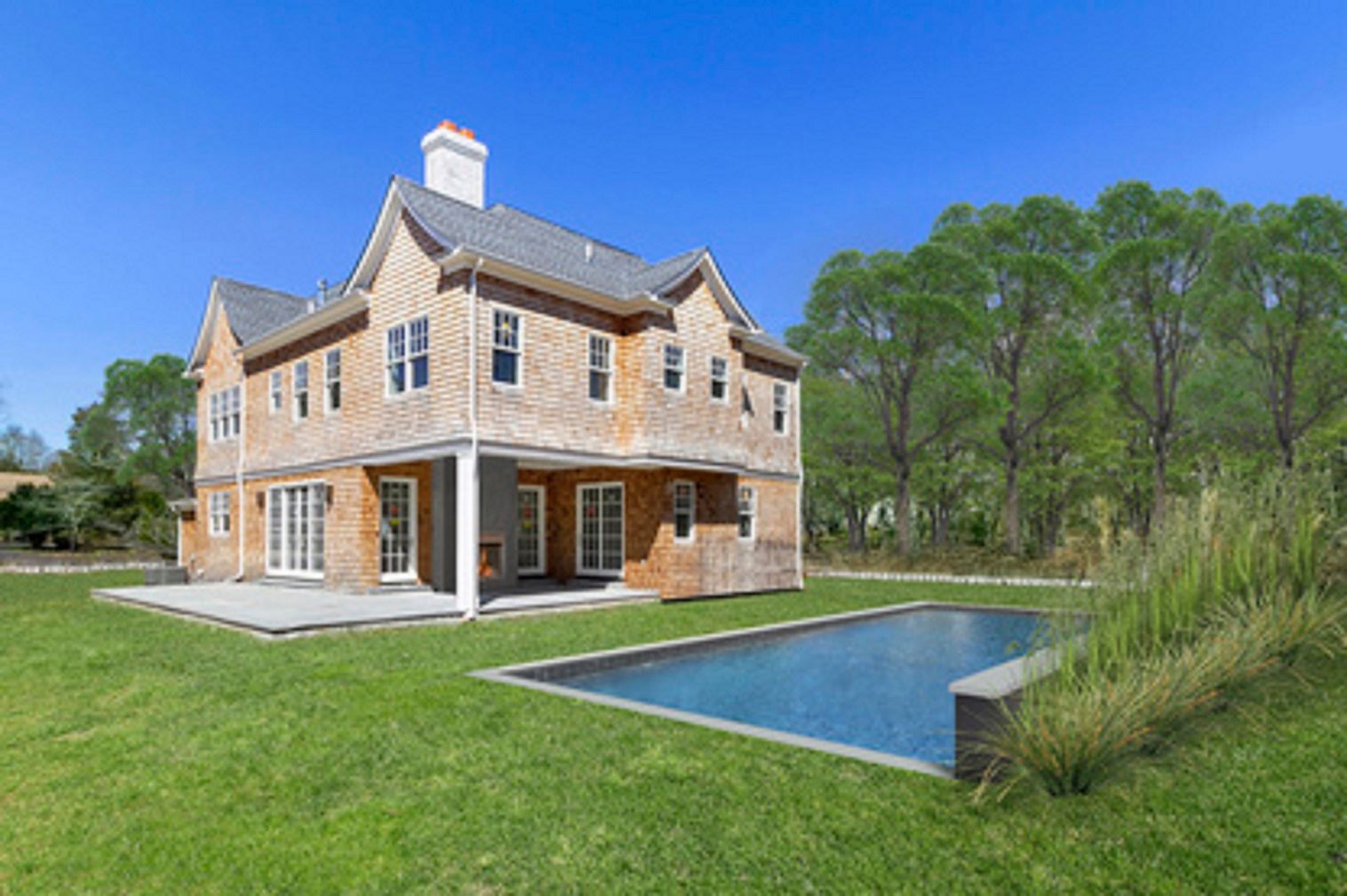  Back/Side of House w Gunite Pool