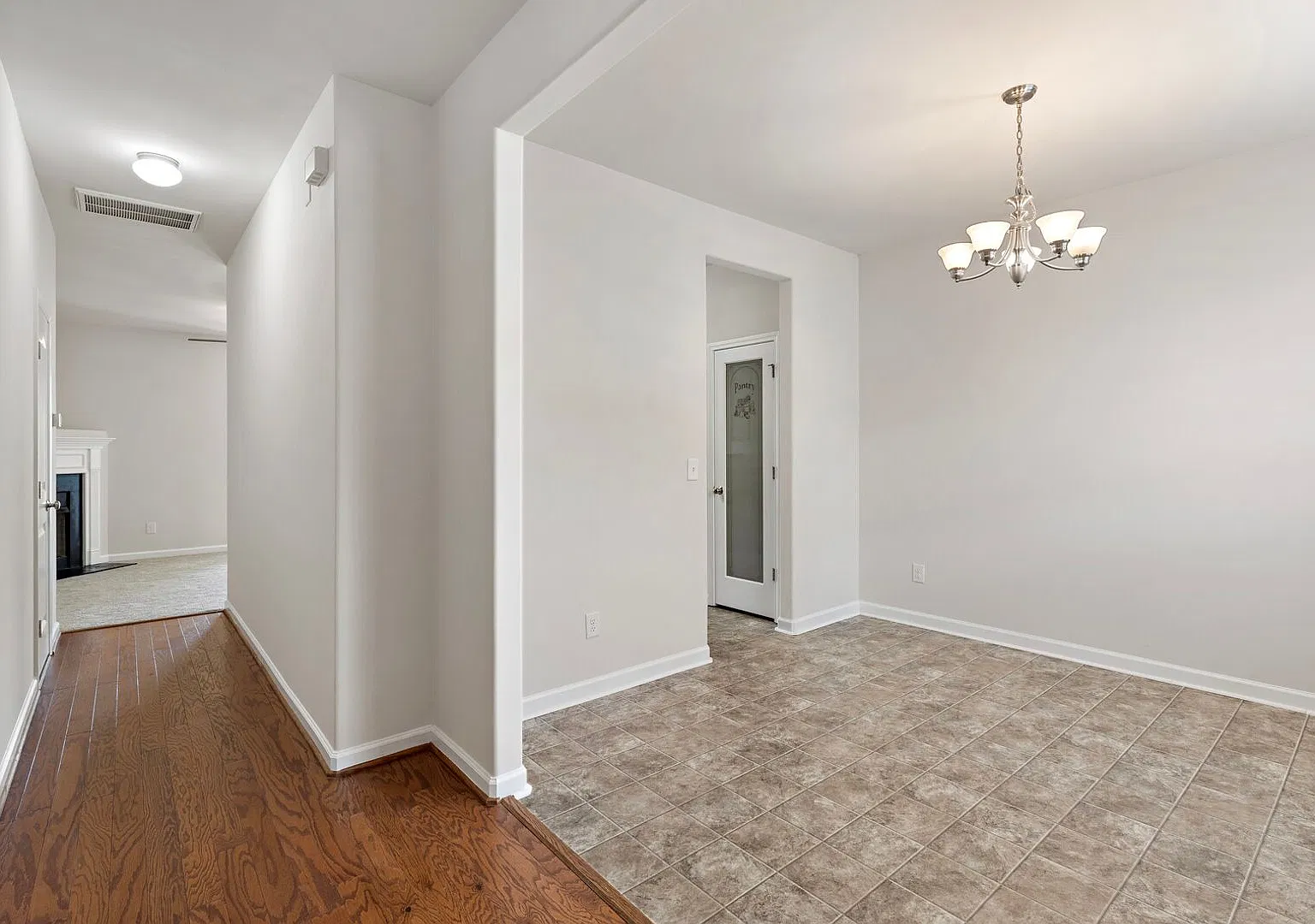 Available September 10th - $500 Off For First 2 Months- 3 Bedroom 2.5 Bath Townhome — Photo 2