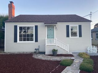 1005 Del Monte Blvd, Pacific Grove, CA 93950