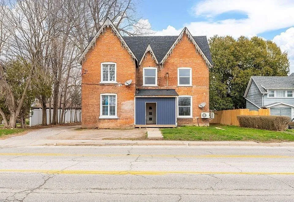 131 Margaret Ave #5