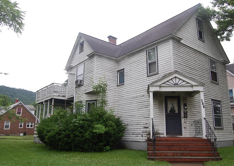 1st image of 155 Oakwood Ave