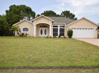 483 SW Leona Dr, Port Saint Lucie, FL 34953