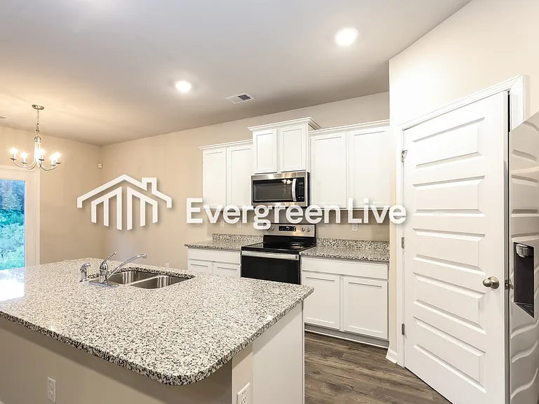 473 Cranberry Cir — Photo 4