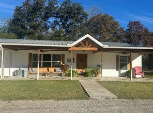 101 Twin Creek Rd, Comanche, TX 76442