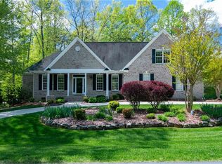 5811 Autumn Gate Dr, Oak Ridge, NC 27310