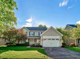 436 Chesterfield Ln, Vernon Hills, IL 60061