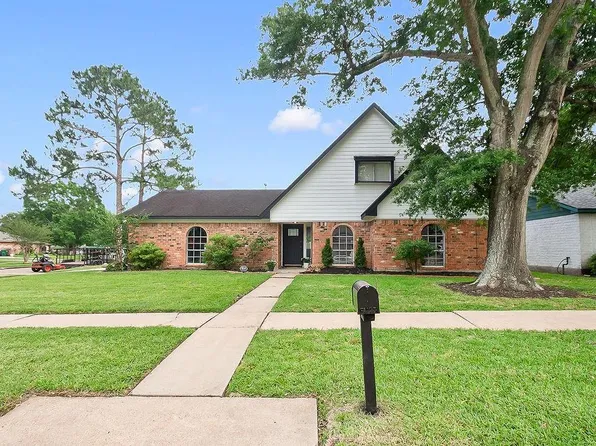 814 El Toro Ln, Houston, TX 77062