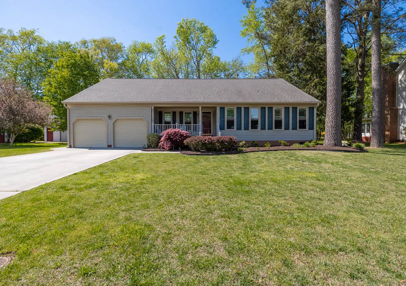 Beautiful single story ranch for rent in Chesapeake! — Photo 1