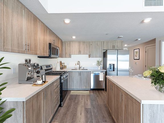 2nd image of 3050 W 11th St #302
