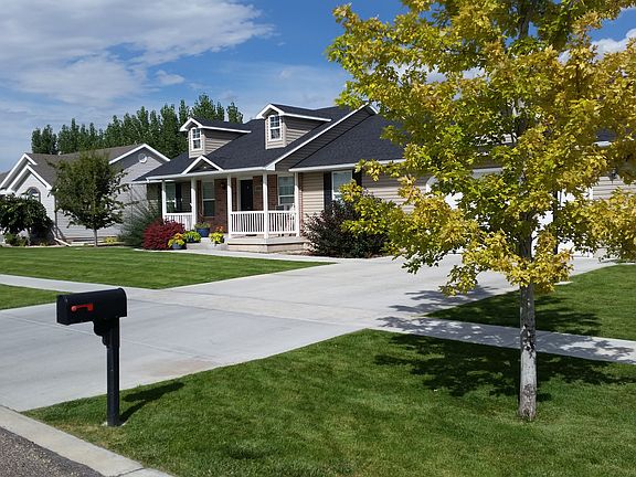 2nd image of 2700 N Azure Dr