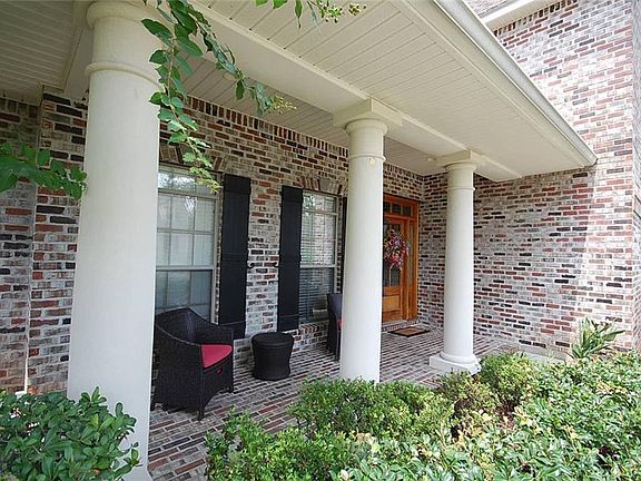 2nd image of 447 Bridalwood Dr