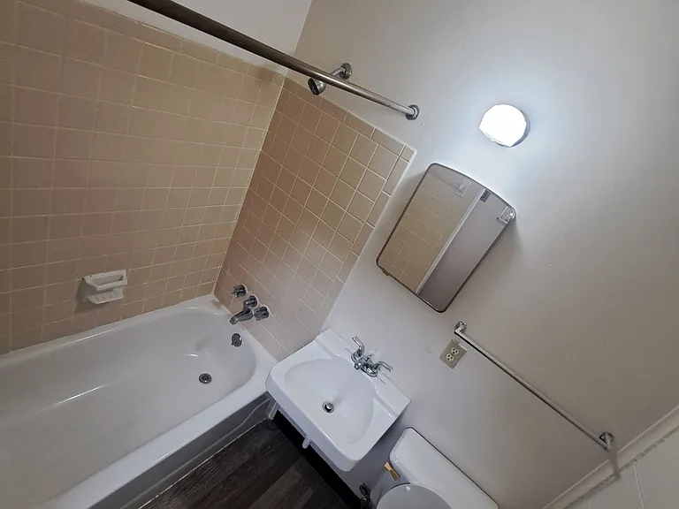 1826 N Star Ave #E — Photo 12