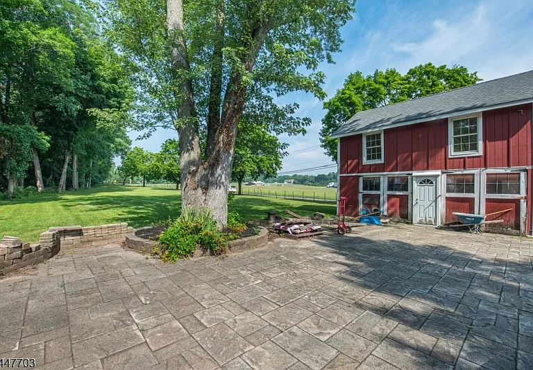 77 River Rd — Photo 15