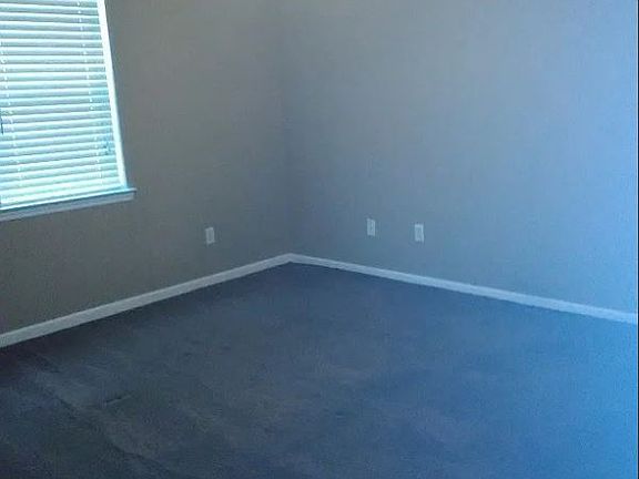 5th image of 235 Truett St APT 1