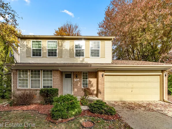 7985 Faircrest Dr, Ypsilanti, MI 48197