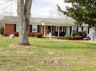 6031 Ingold Rd, Whitsett, NC 27377