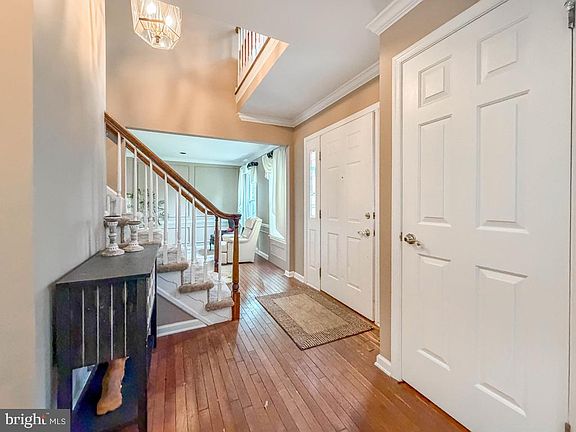 2nd image of 29 Addington Dr