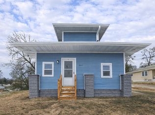 806 S Roche St, Knoxville, IA 50138