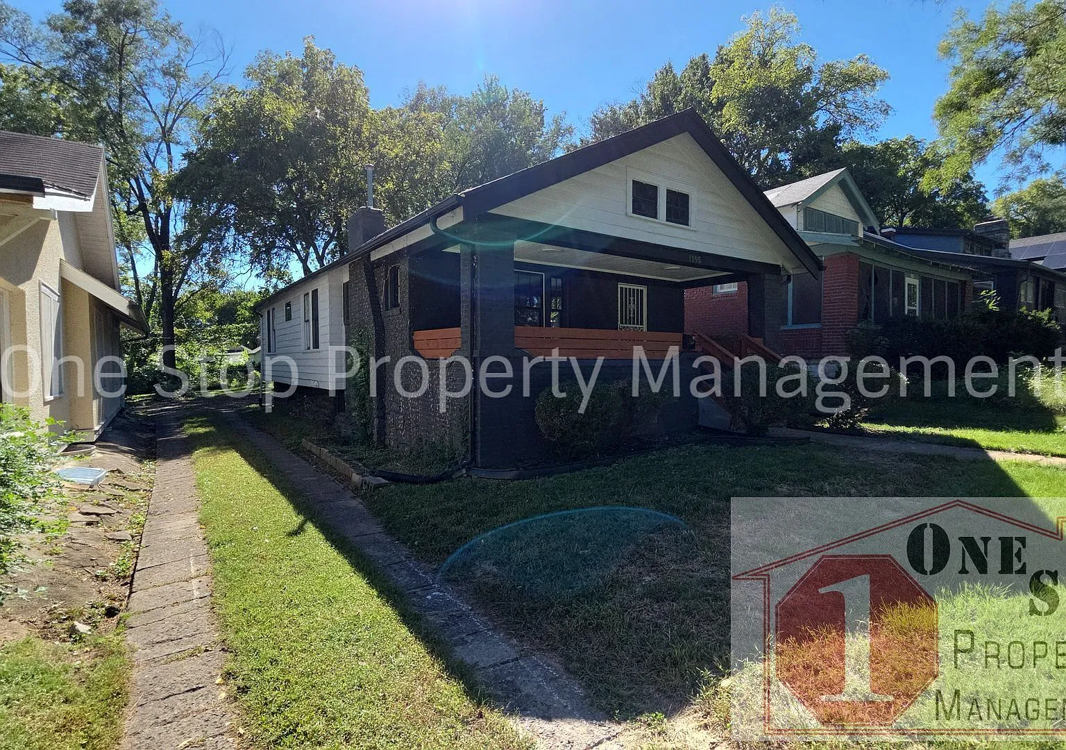 Charming 3 Bed, 1.5 Bath Home in KCMO! — Photo 3