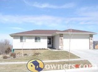 8150 Barrington Rd, Lincoln, NE 68516