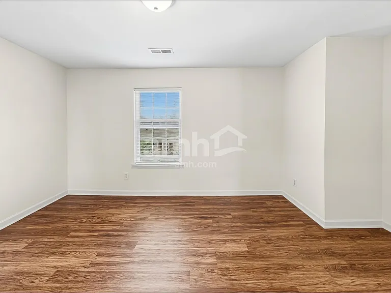 117 Rock Glen Ct — Photo 16