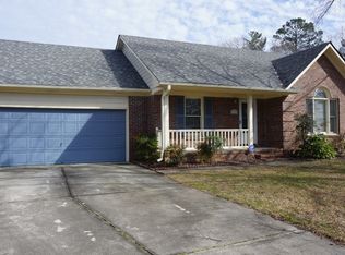 7072 Tollhouse Dr, Fayetteville, NC 28314