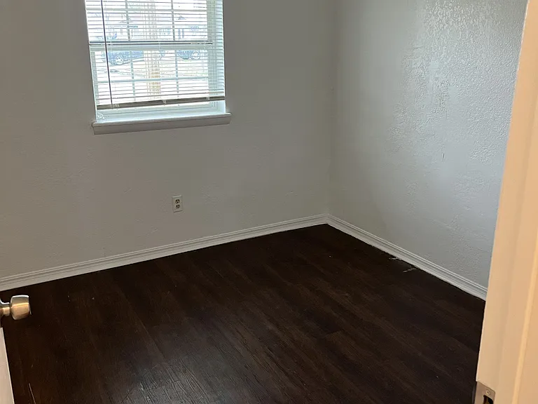 3101 Delmar Rd — Photo 7
