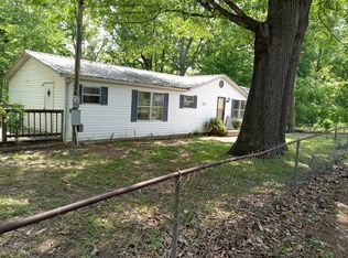 888 Wolf Creek Rd, Fayetteville, WV 25840